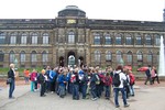 Kinder vor dem Dresdner Zwinger