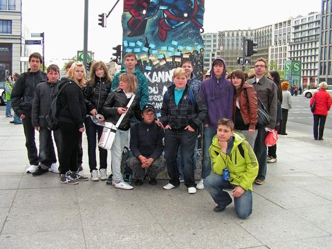 bln8a28.JPG